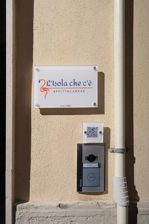 L'Isola Che C'E Hotel Cagliari Exterior photo